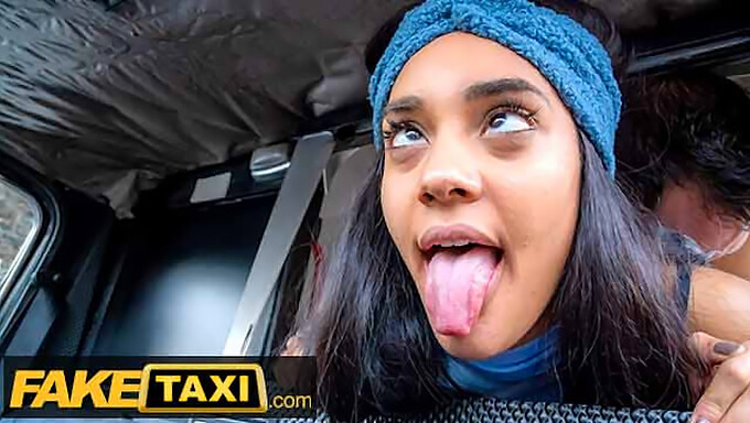 Capri Lmonde Từ Fake Taxi Cưỡi Một Con Cặc To Và Dày Trong Tư Thế Ngựa Cái