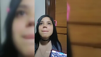 Jeune Petite Amie De 18 Ans Et Plus Se Joint À L'Amusement Dans Une Vidéo Colombienne Gratuite