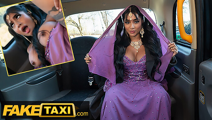 La Enfermera Desi Yasmina Khan Muestra Sus Atributos En Un Encuentro Caliente Con Un Taxi