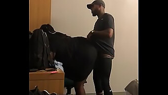 Boquete Sem Camisinha De Um Cara Negro De Bunda Grande